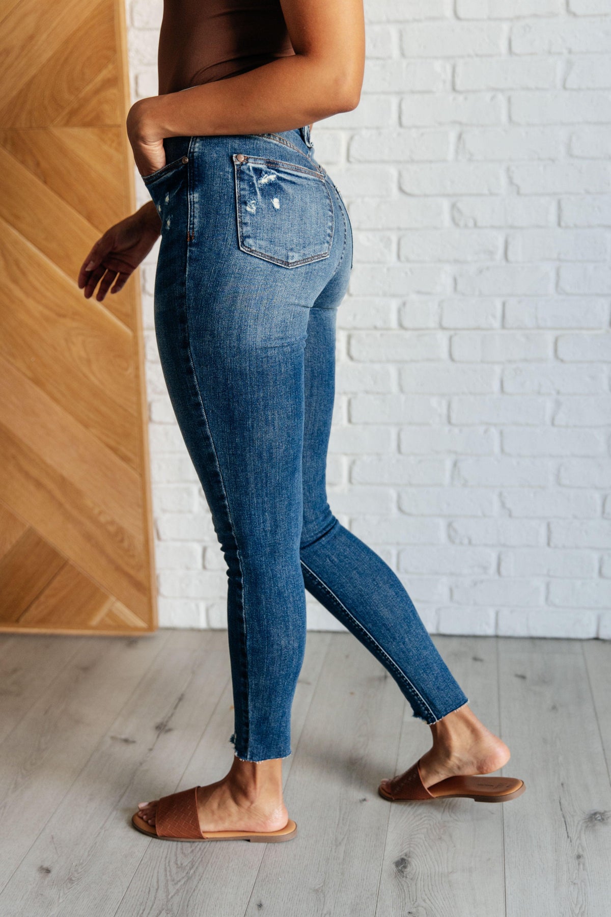 Judy Blue | Alba High Rise Control Top Distressed Hem Skinny Jeans