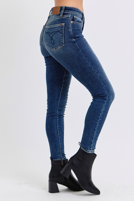 Judy Blue | Mid-Rise Waist Skinny Jeans with Thermal Lining