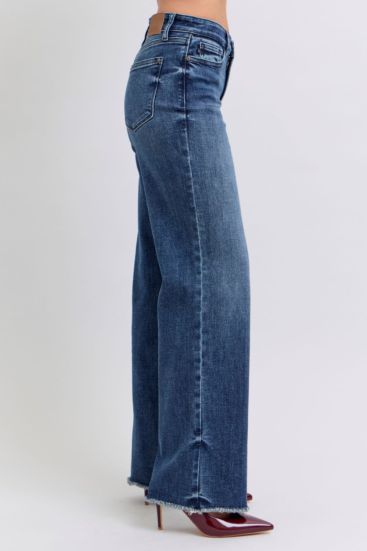 Judy Blue | Raw Hem Mid Rise Jeans