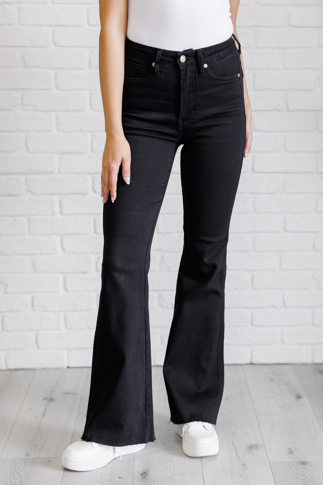 Judy Blue | Etta High Rise Control Top Flare Jeans in Black