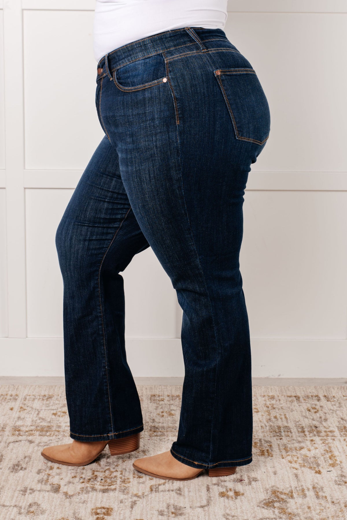 Judy Blue | Alaina High Rise Classic Straight Jeans