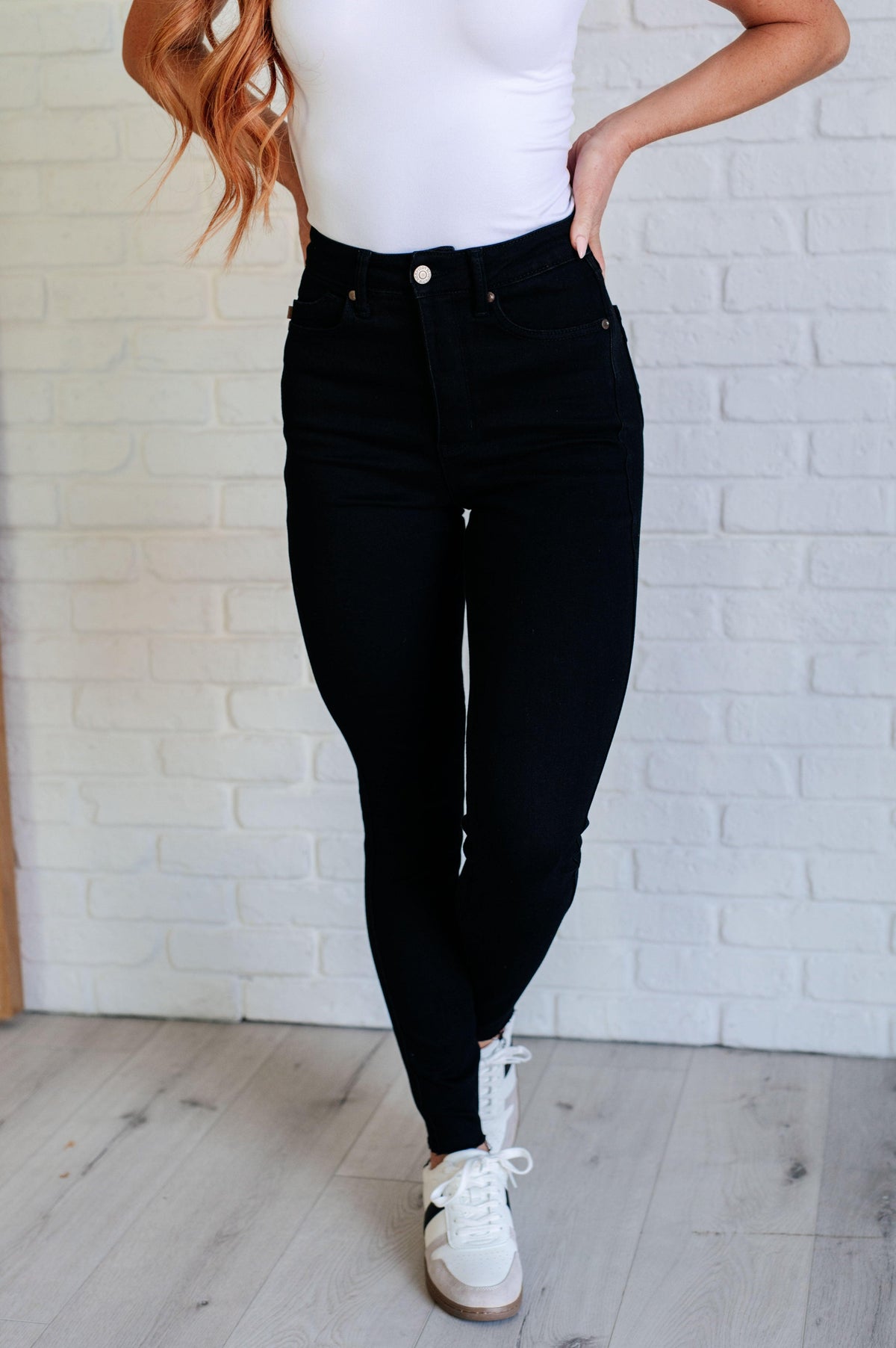 Judy Blue | Nicole Tummy Control Skinny Jeans in Black