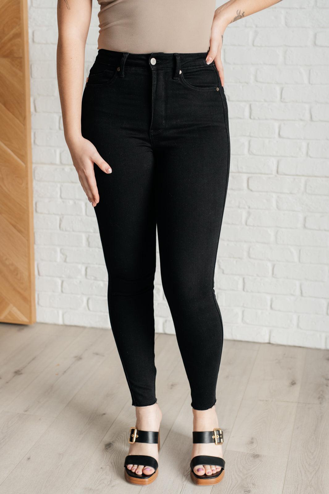 Judy Blue | Nicole Tummy Control Skinny Jeans in Black