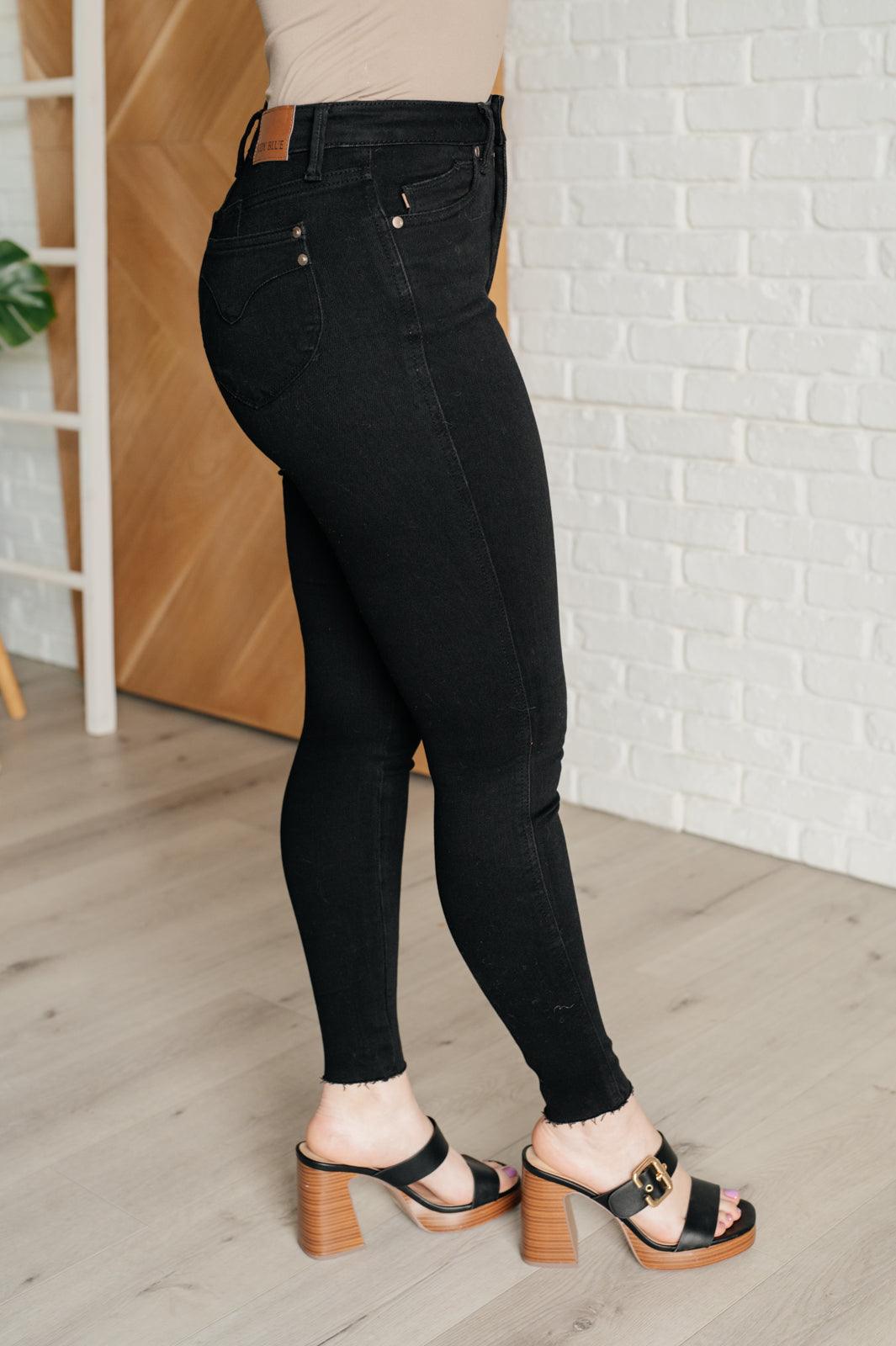 Judy Blue | Nicole Tummy Control Skinny Jeans in Black