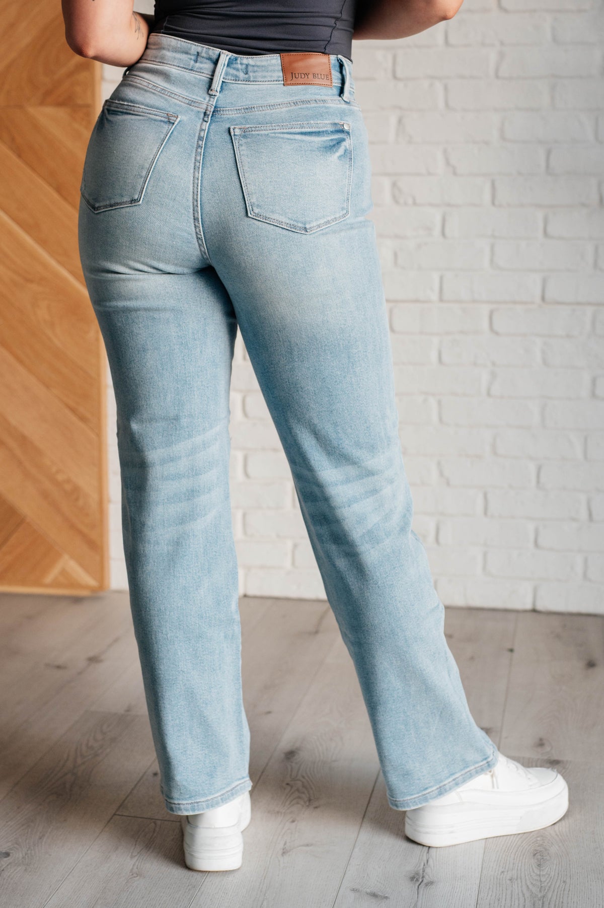 Judy Blue | Patricia High Rise Rigid Magic 90's Straight Jeans