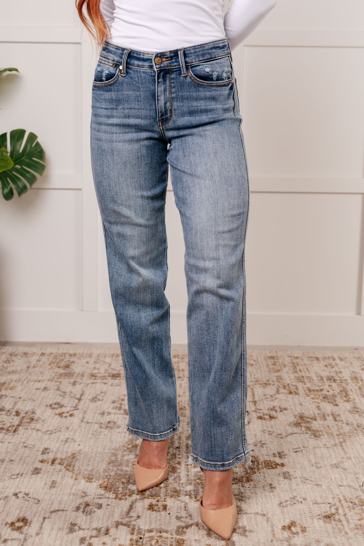 Judy Blue | Quinn Mid Rise Cell Phone Pocket Dad Jeans