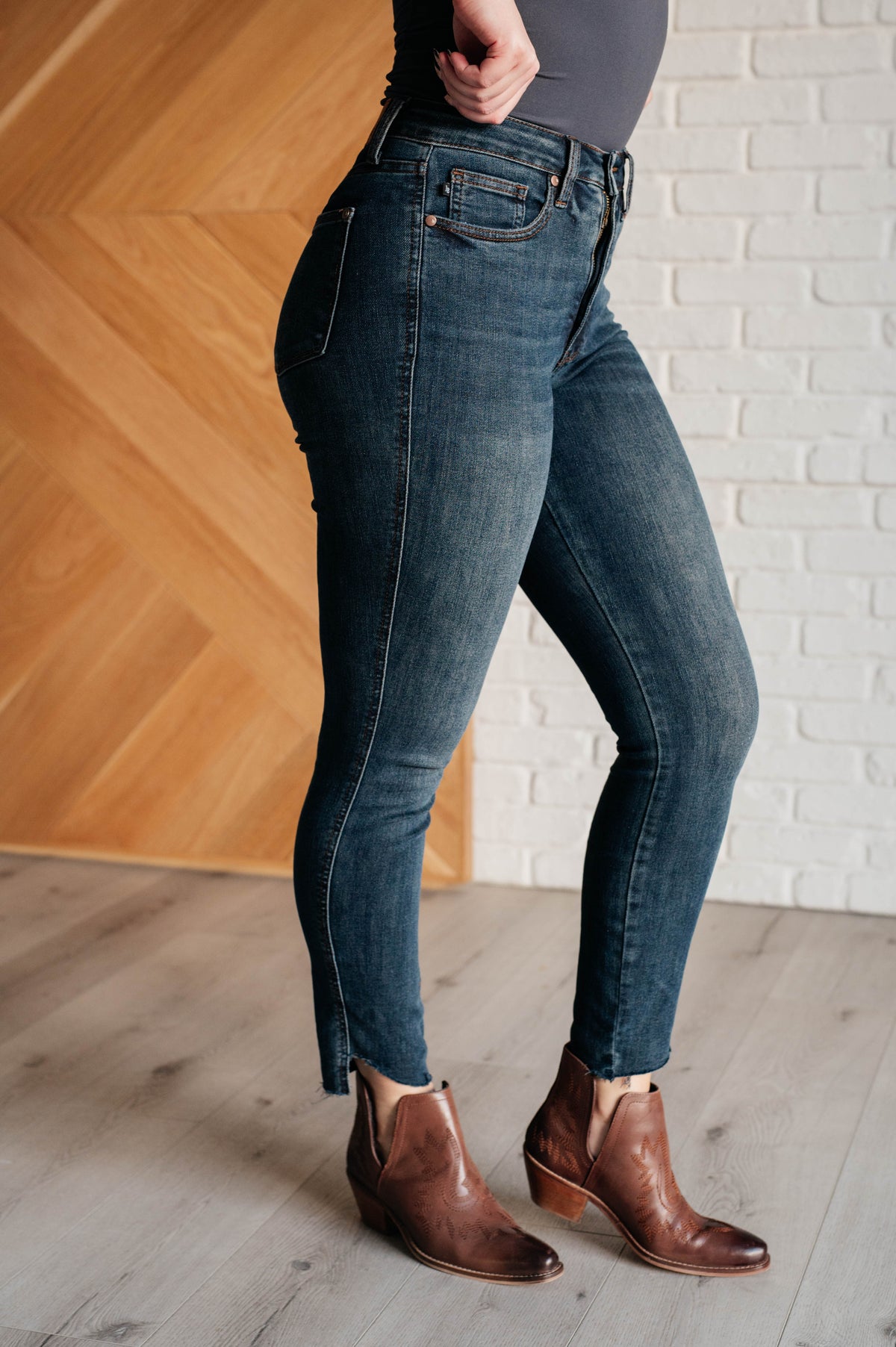 Judy Blue | Tessa High Rise Control Top Step Hem Skinny Jeans