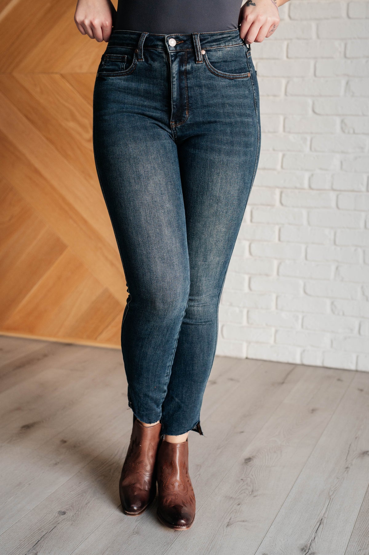 Judy Blue | Tessa High Rise Control Top Step Hem Skinny Jeans