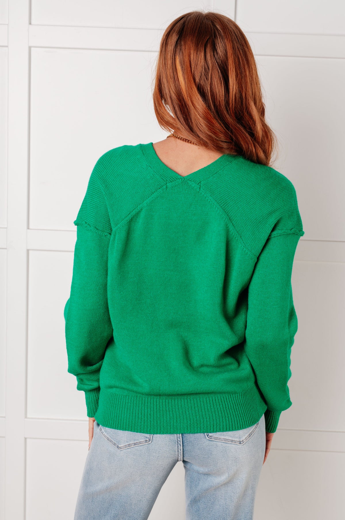 Very Understandable V-Neck Sweater in Green