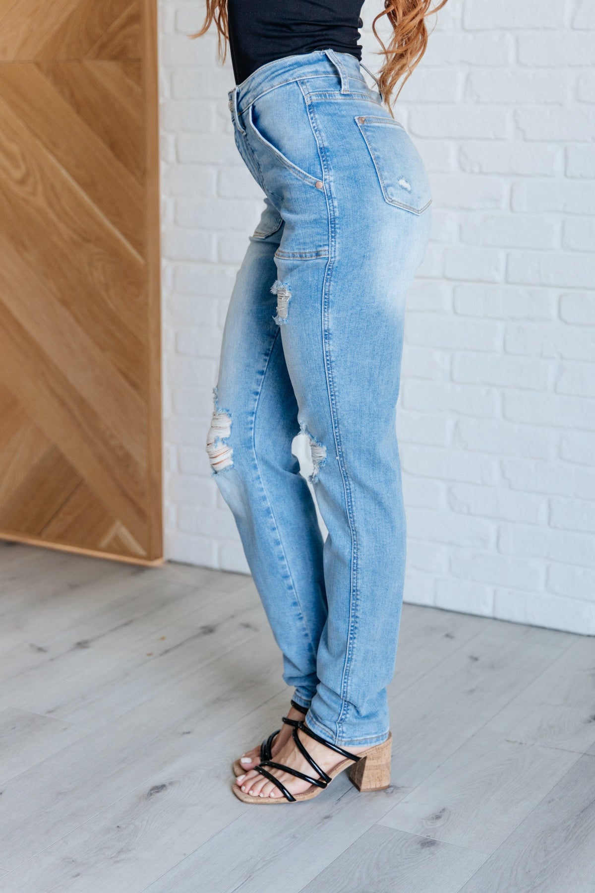 Judy Blue | Aiden High Rise Patch Pocket Distressed Boyfriend Jeans