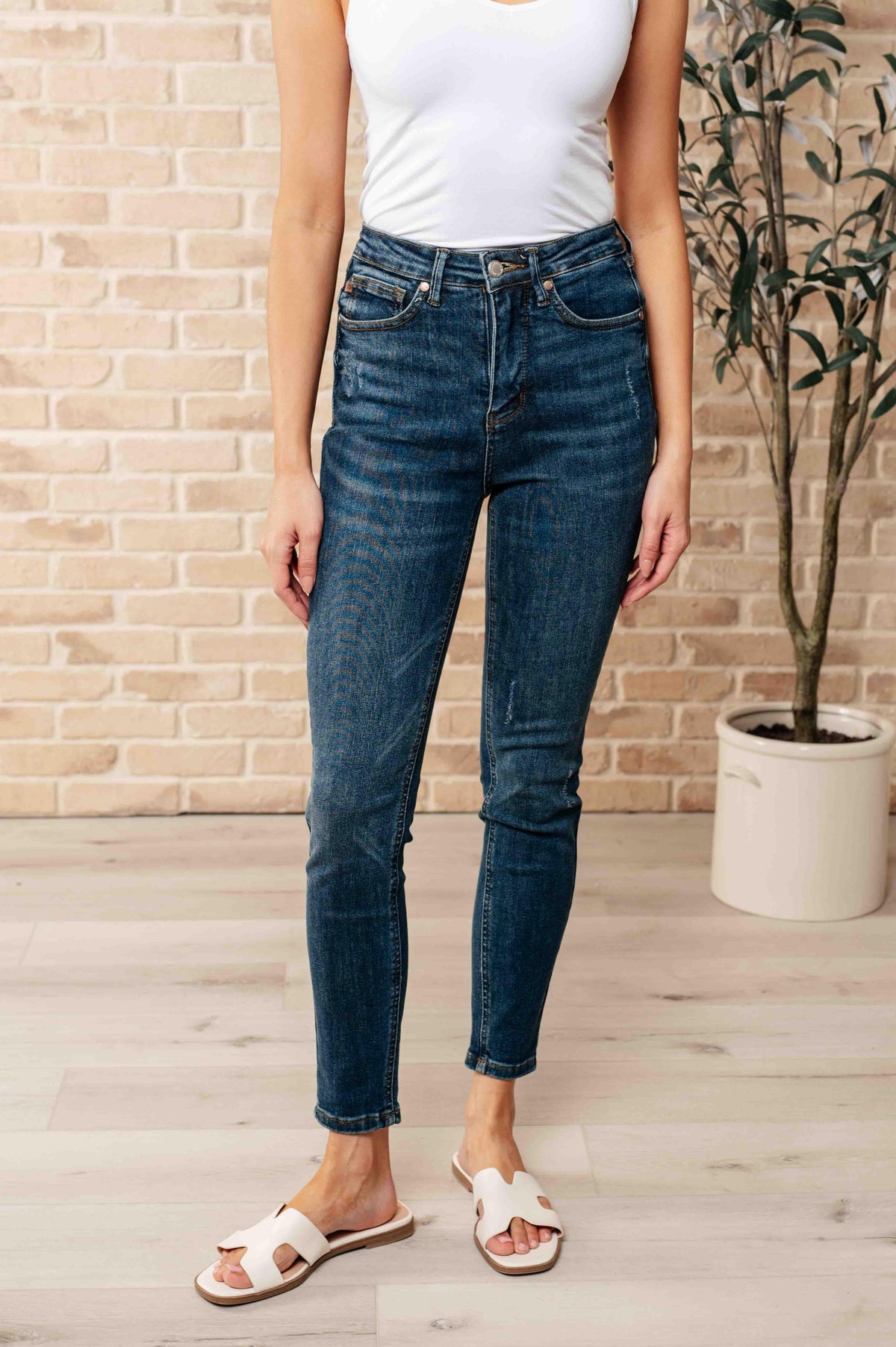 Judy Blue | Cora High Rise Control Top Skinny Jeans - becauseofadi