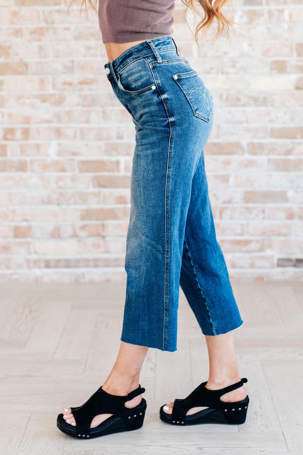 Judy Blue | Hayes High Rise Wide Leg Crop Jeans - becauseofadi