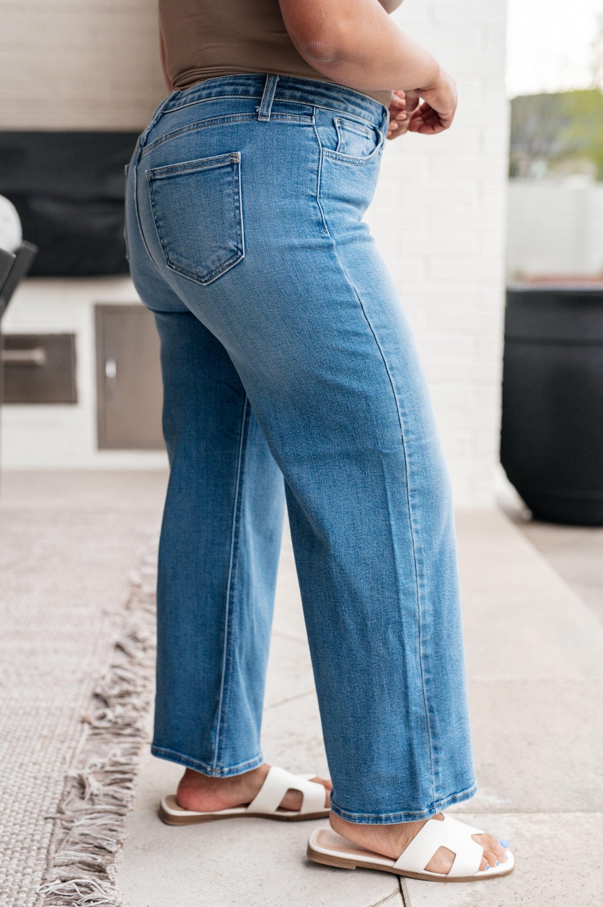 Judy Blue | Hayes High Rise Wide Leg Crop Jeans - becauseofadi