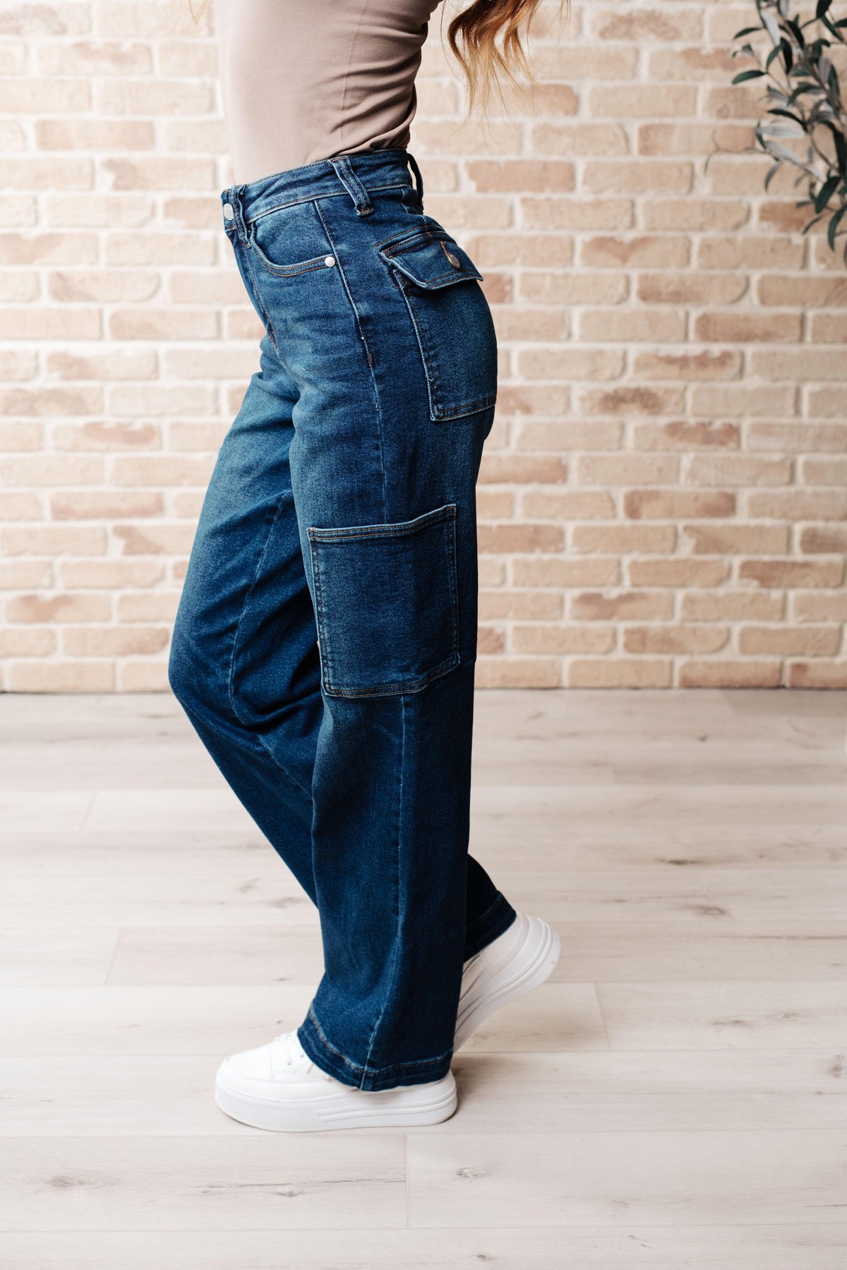 Judy Blue | Leila High Rise Cargo Straight Jeans - becauseofadi