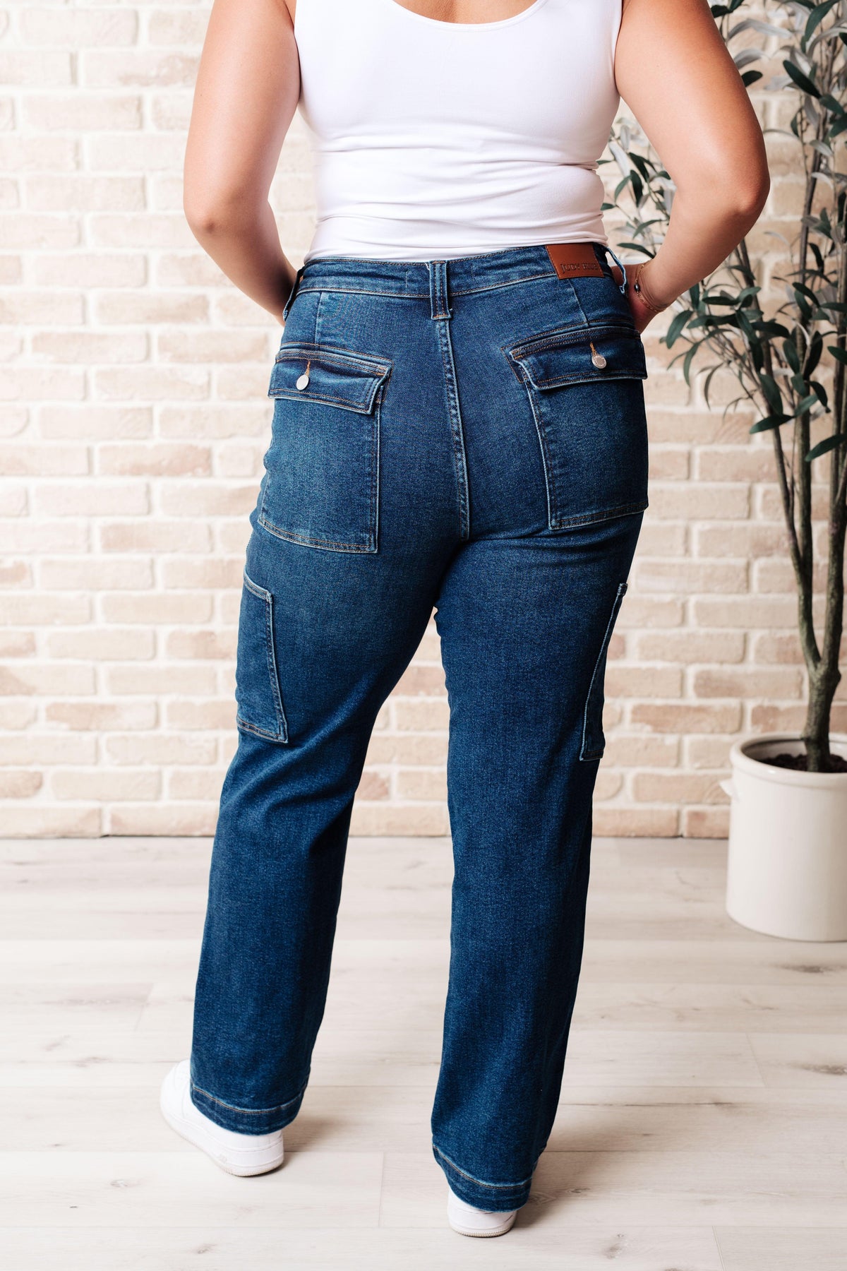 Judy Blue | Leila High Rise Cargo Straight Jeans - becauseofadi