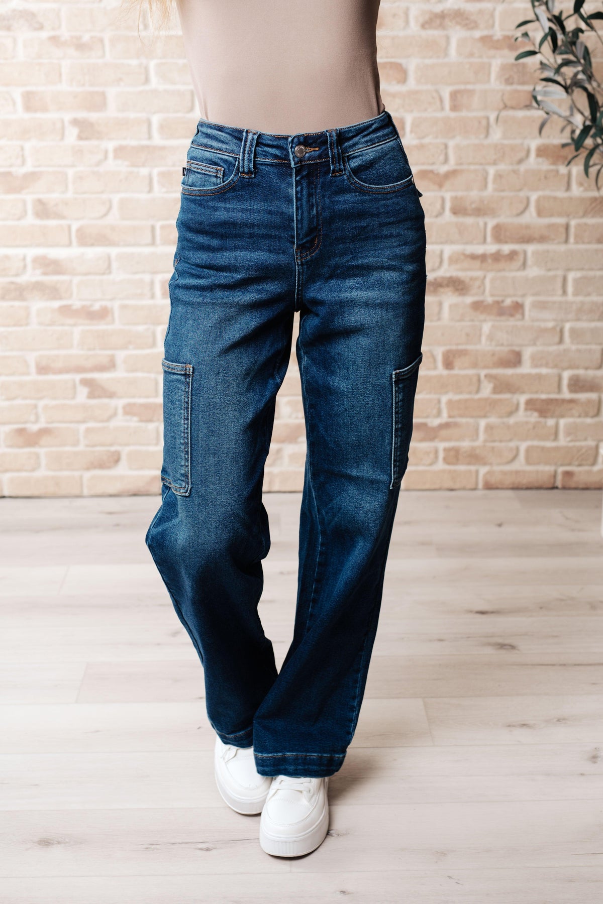 Judy Blue | Leila High Rise Cargo Straight Jeans - becauseofadi