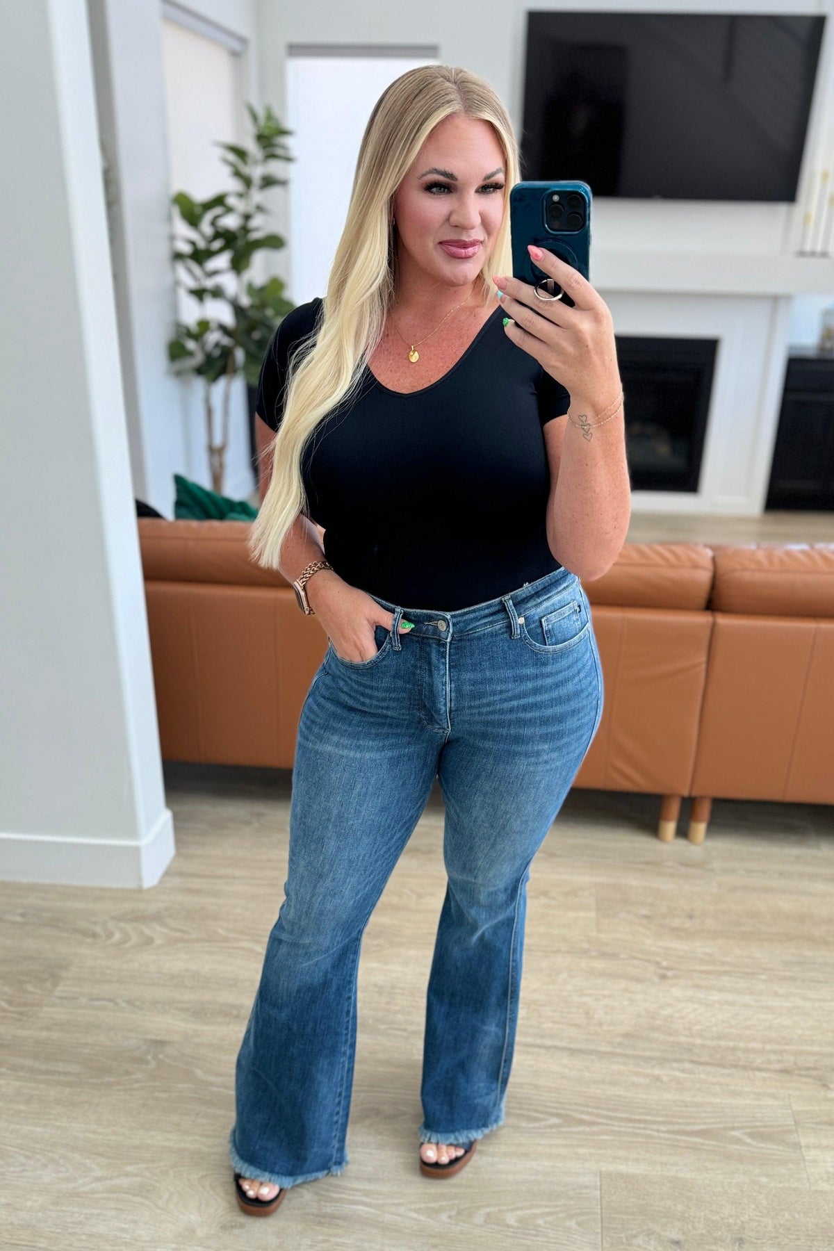 Judy Blue | Miley High Waist Control Top Frayed Hem Flare Jeans - becauseofadi