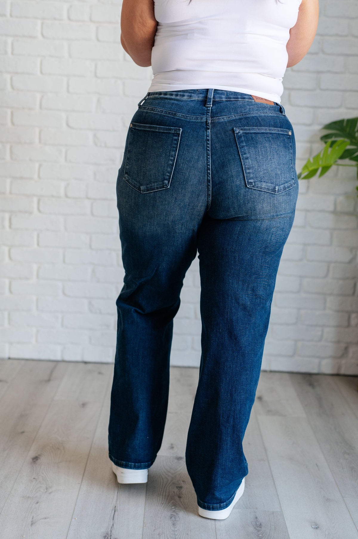 Judy Blue | Muriel Mid Rise Control Top Classic Straight Jeans - becauseofadi