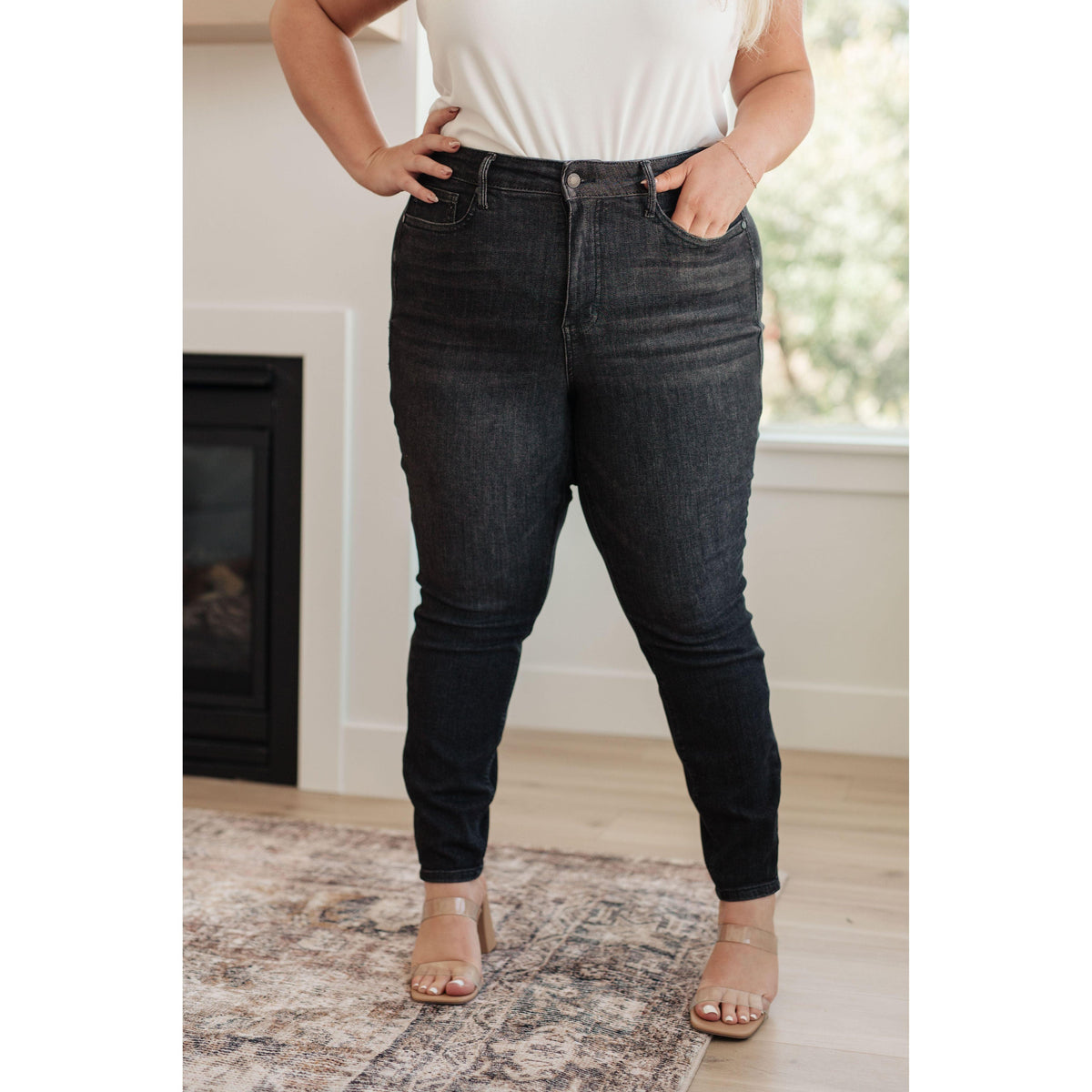 Judy Blue | Octavia High Rise Control Top Skinny Jeans in Washed Black - becauseofadi