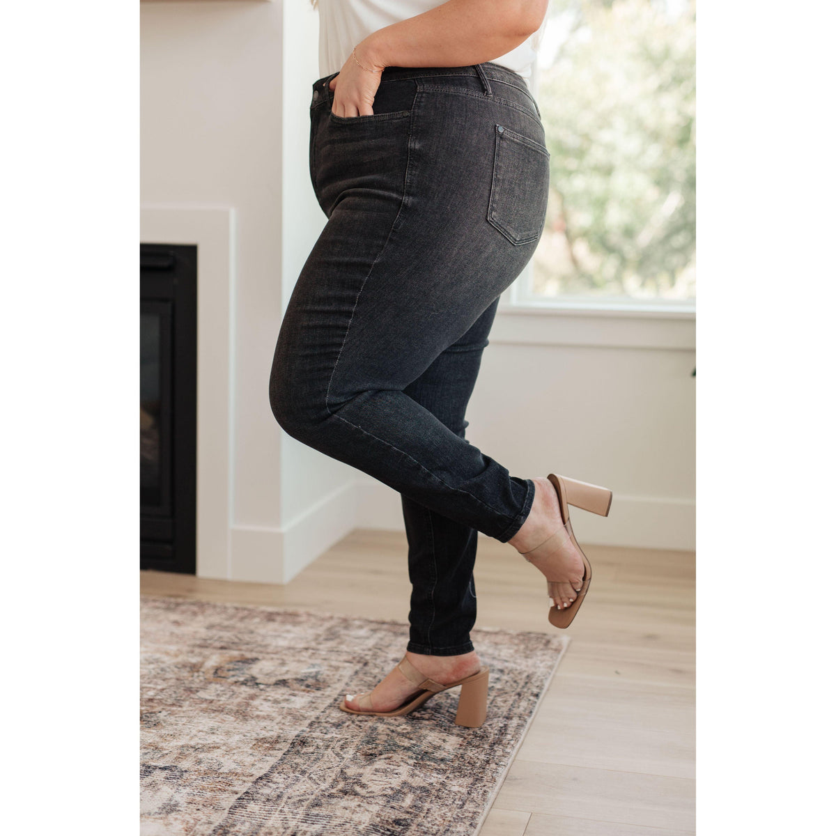 Judy Blue | Octavia High Rise Control Top Skinny Jeans in Washed Black - becauseofadi