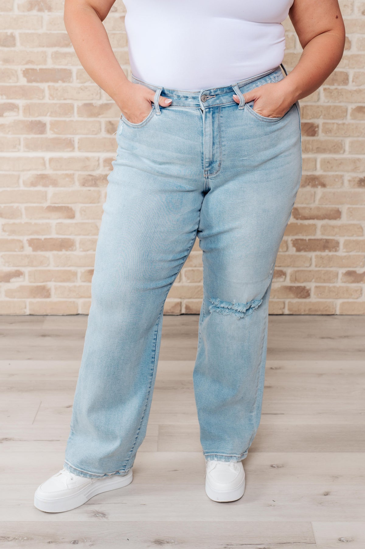 Judy Blue | Parker High Rise 90's Straight Jeans - becauseofadi