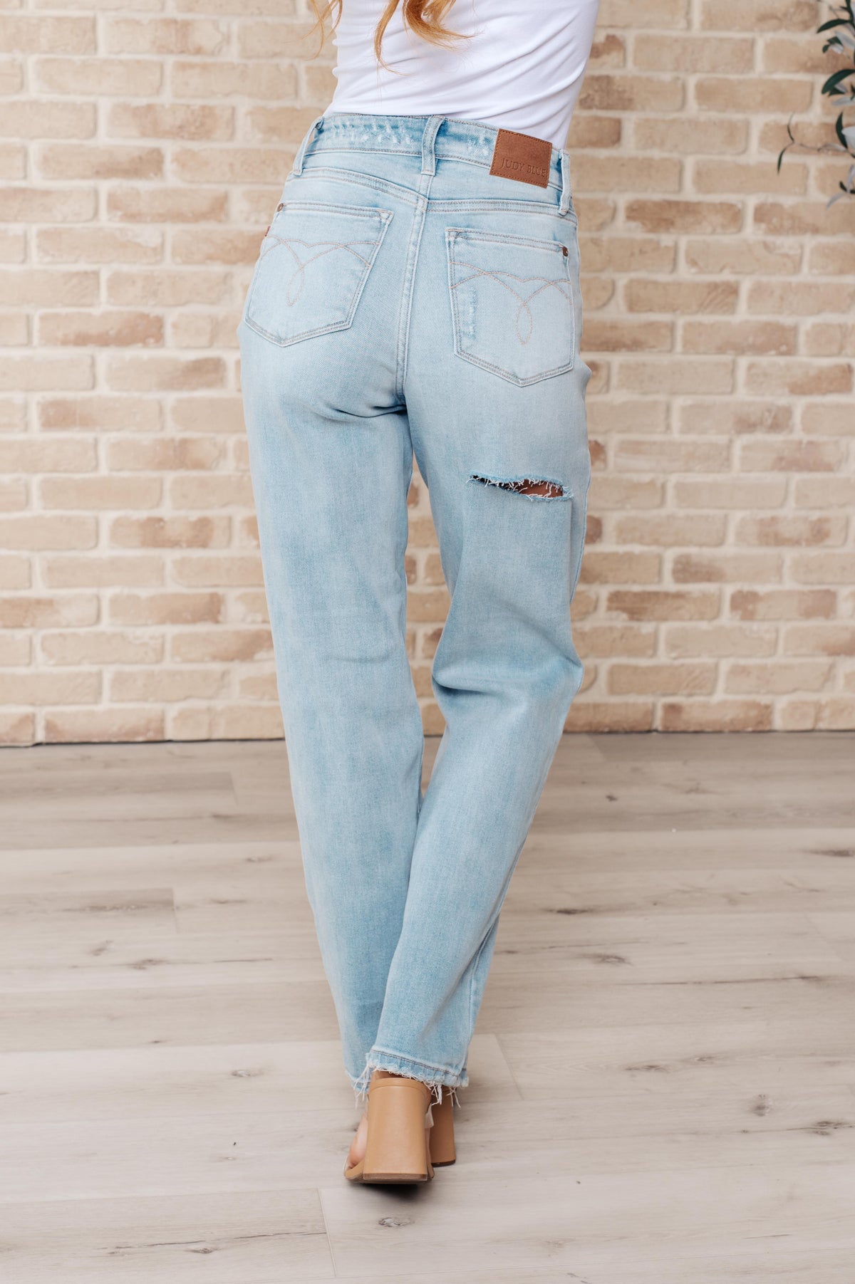 Judy Blue | Parker High Rise 90's Straight Jeans - becauseofadi