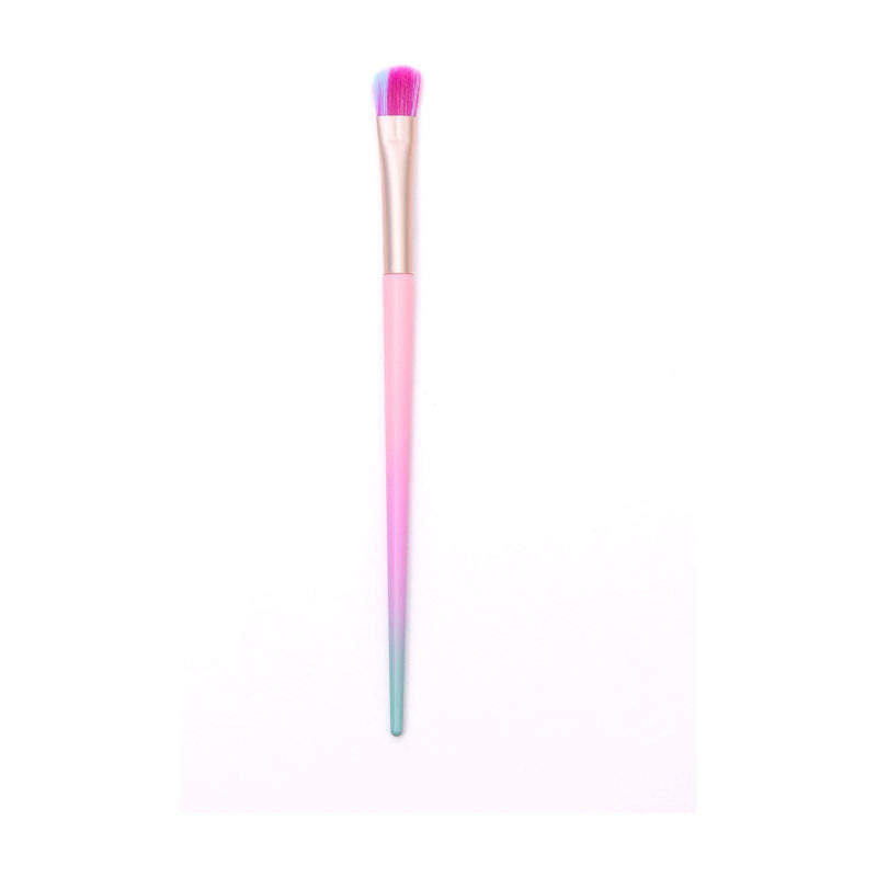 Loud and Clear Eyeshadow Brush - becauseofadi