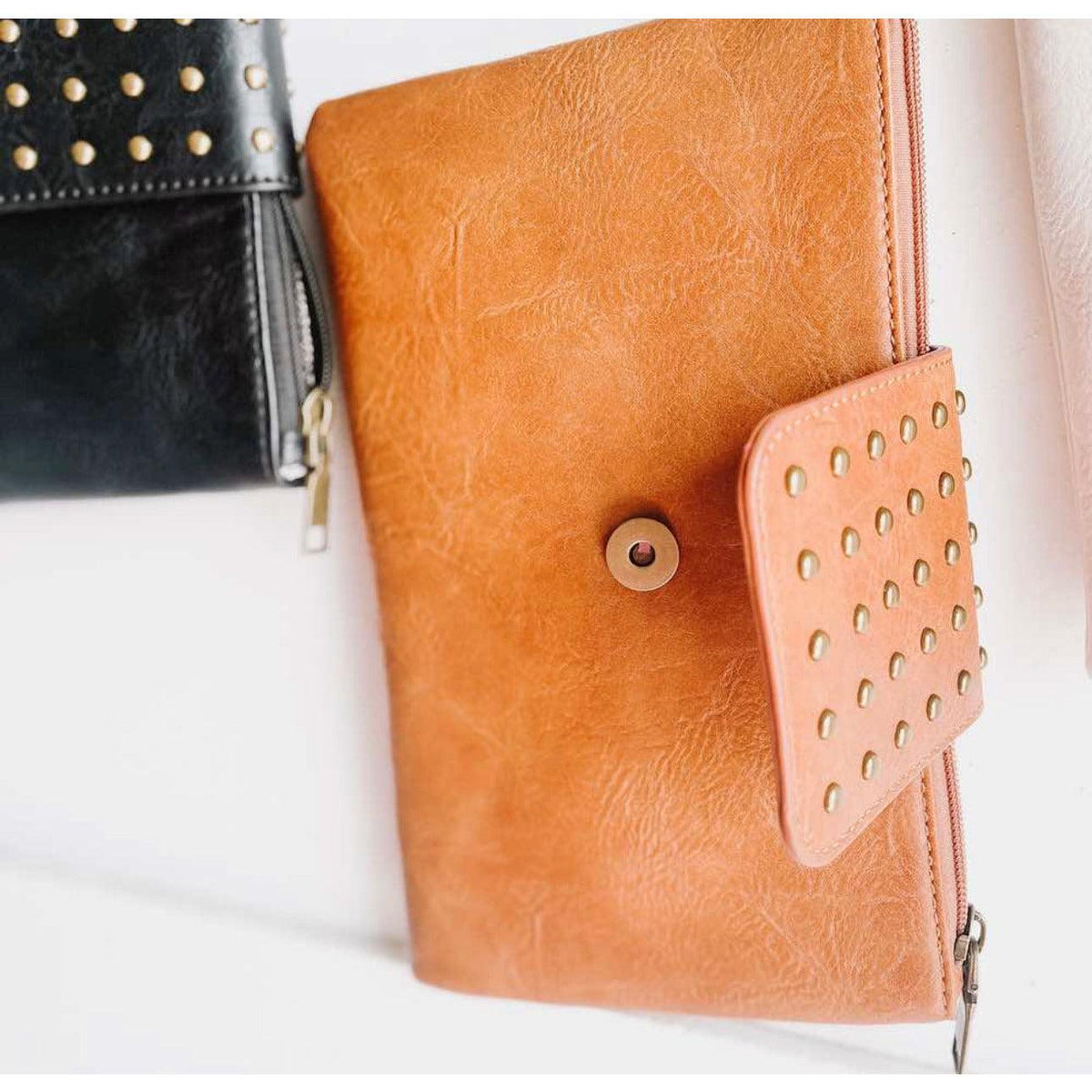 Women's Riviera Maya Rivet Clutch | Pretty Simple - becauseofadi