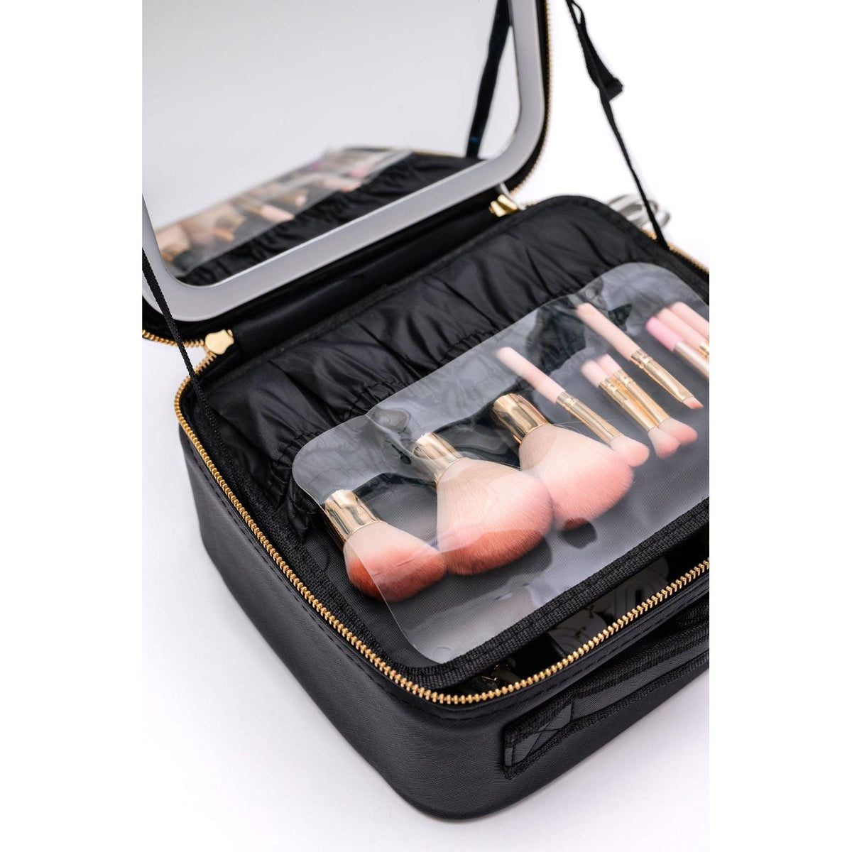 She's All That LED Makeup Case in White - becauseofadi