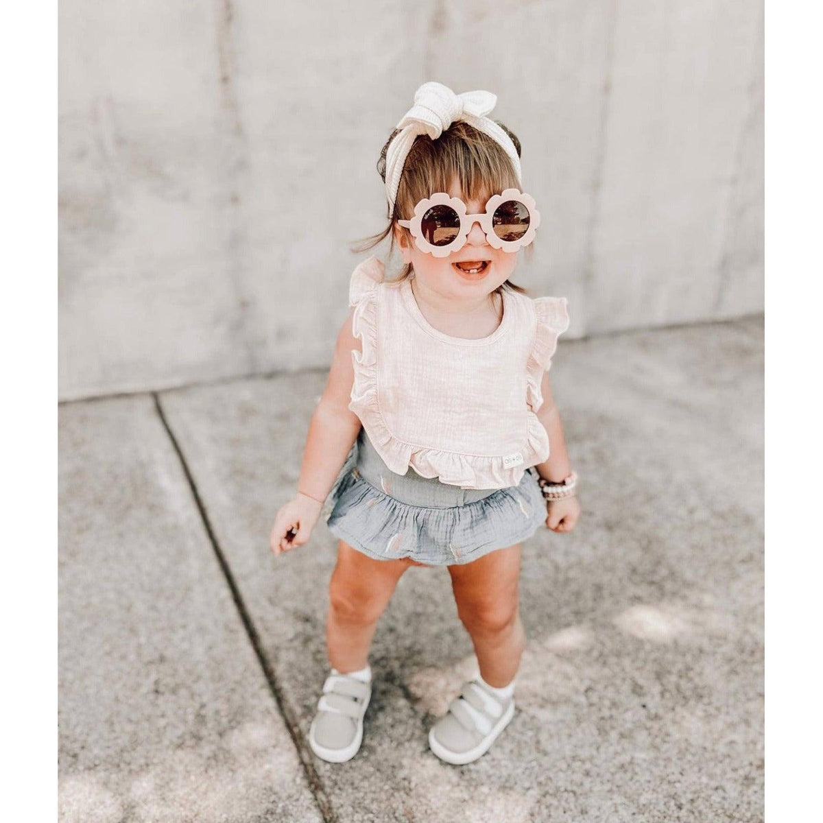 Ali + Oli | Kids Flower Power Sunglasses | Pink - becauseofadi