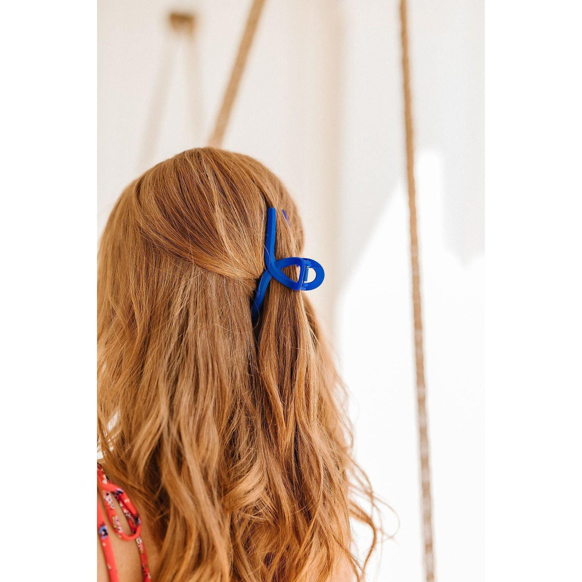 Claw Clip Set of 4 in Royal Blue - becauseofadi