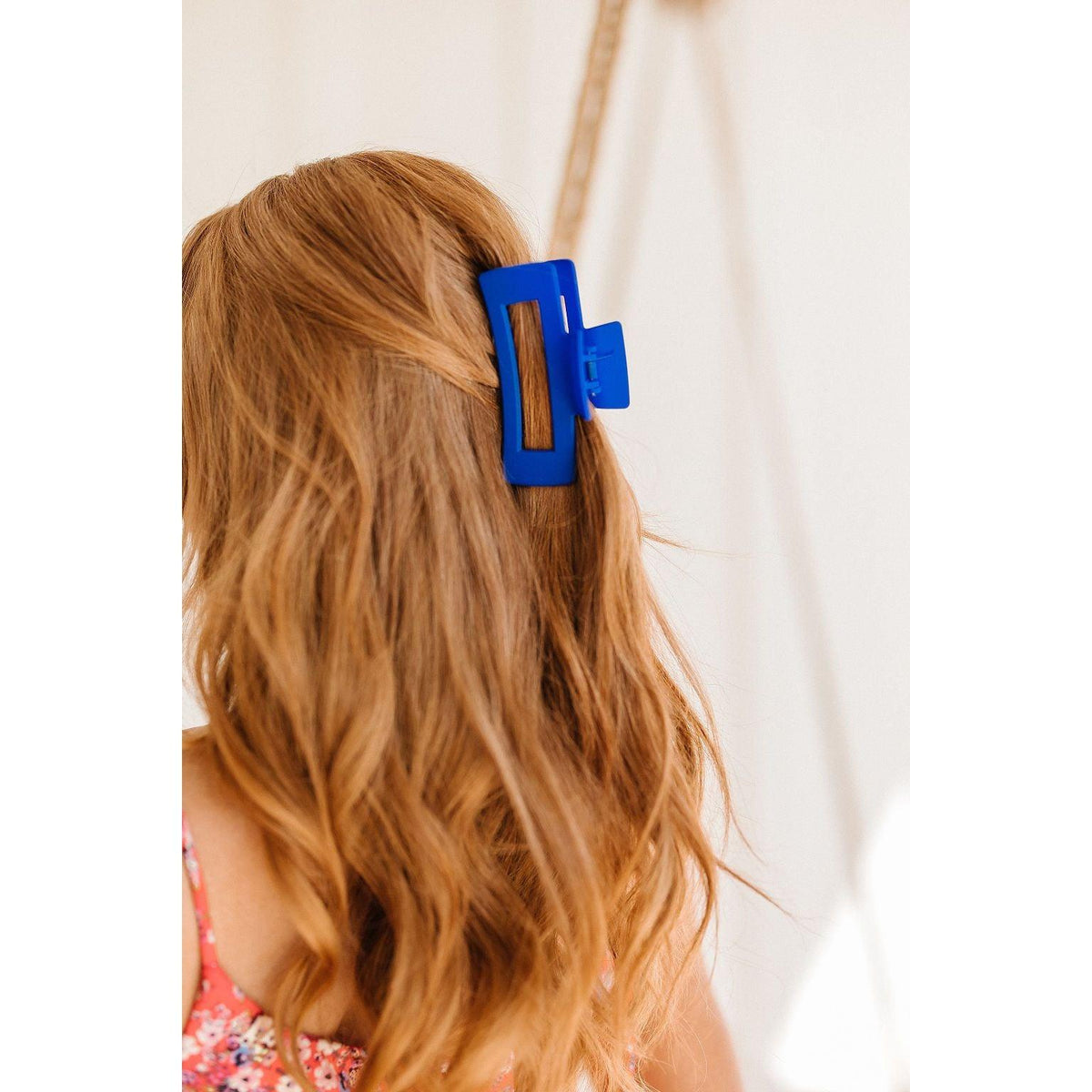 Claw Clip Set of 4 in Royal Blue - becauseofadi