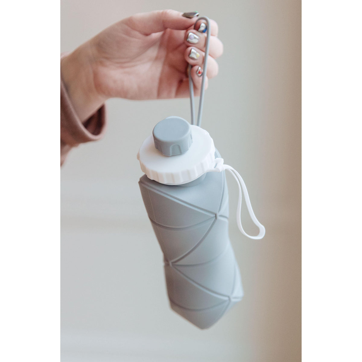 Collapsing Silicon Water Bottle in Diamond Gray - becauseofadi